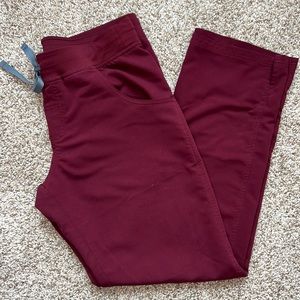 Figs burgundy scrub pants size M
